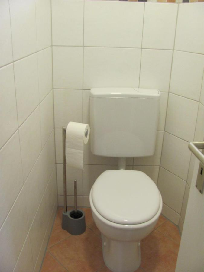 #2 Ruhiges Gemuetliches Ferienzimmer Mit 2 Einzelbetten Gemeinschaftsbad W-Lan Airport Nah Late Night Check In Haus Nr 9,5 Trunkelsberg Exteriör bild