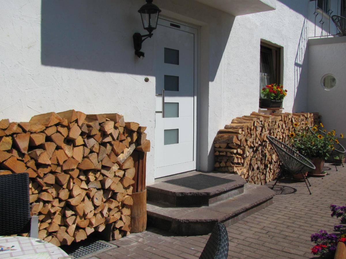 #2 Ruhiges Gemuetliches Ferienzimmer Mit 2 Einzelbetten Gemeinschaftsbad W-Lan Airport Nah Late Night Check In Haus Nr 9,5 Trunkelsberg Exteriör bild